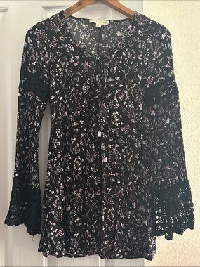 🖤 Lovestitch Boho Black/Floral Tie-Neck Dress with Lace Sleeves